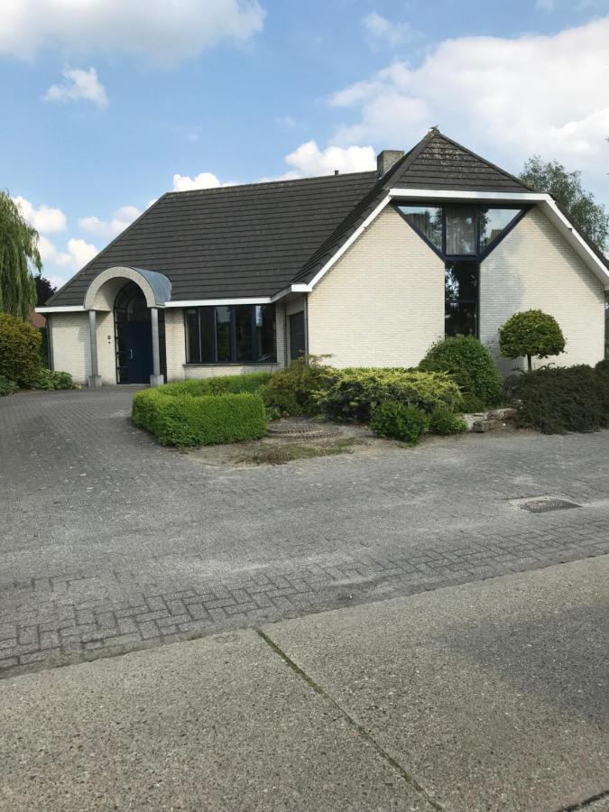 Bed and Breakfast Hazegewoud Arendonk Esterno foto