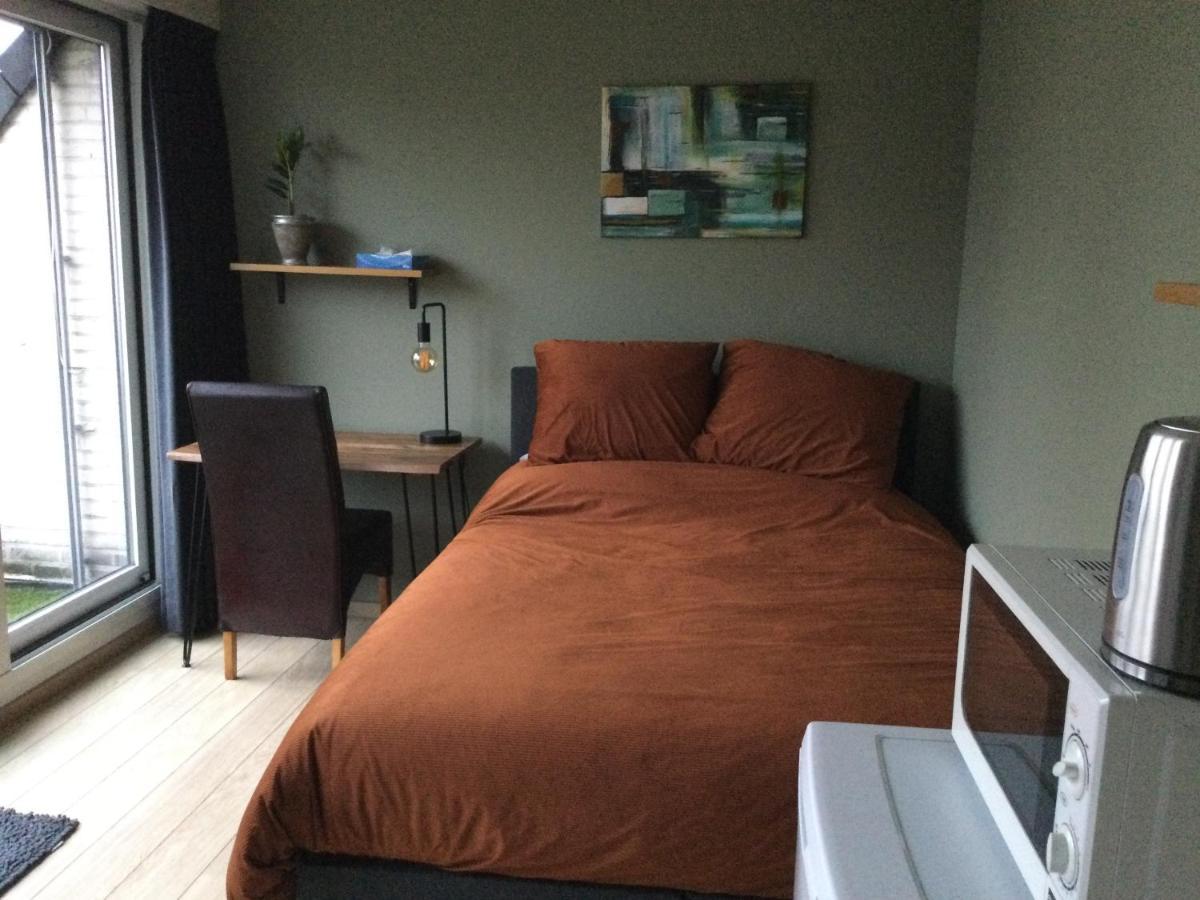 Bed and Breakfast Hazegewoud Arendonk Esterno foto